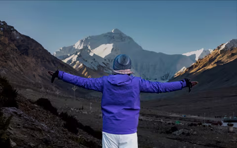 11 Days Classic Chengdu and Lhasa to EBC Tour via Qinghai-Tibet Railway