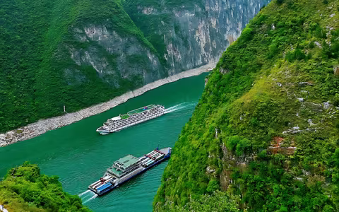 16 Days China & Tibet Discovery Tour with Yangtze River Cruise