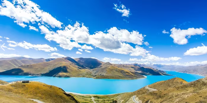 5 Days Lhasa and Yamdrok Lake Small Group Tour