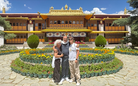 9 Days Hong Kong Chengdu and Lhasa Tour by Flight and Train