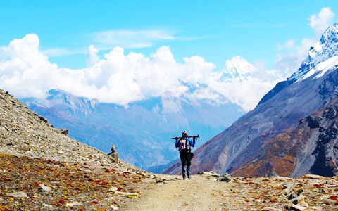 Trekking Bhutan VS Nepal: should I trek in Bhutan or Nepal?