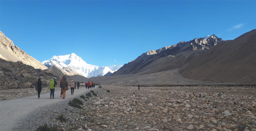 Magnificent Peaks and Stunning Beauty: My Epic Journey to Tibet from Kathmandu
