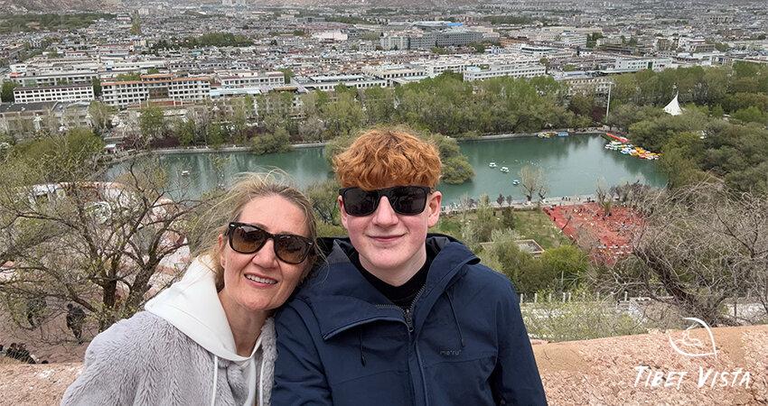 Family journey to Lhasa.