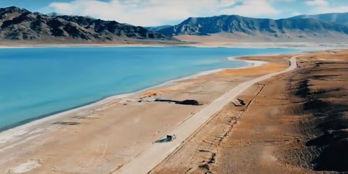 18 Days Classic Kashgar to Lhasa Overland Tour 