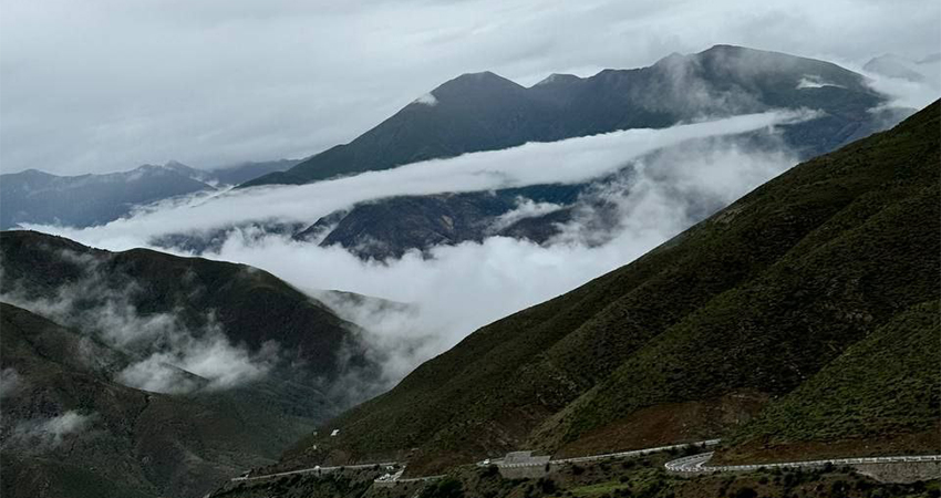 Tibet Stunning Natural View