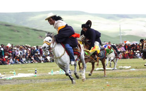 Litang Horse Racing Festival in Kham Tibetan Area