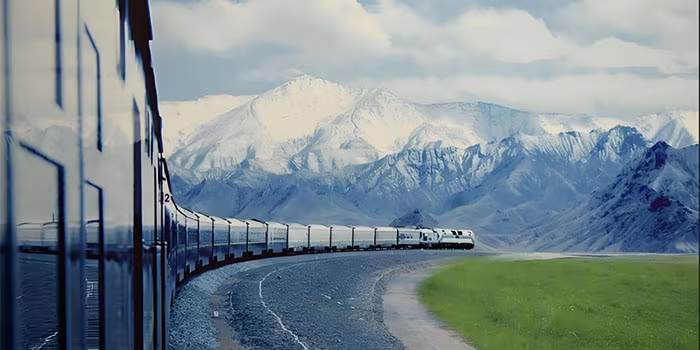 tibet train image