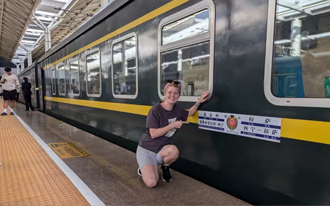10 Days Shanghai Lhasa Everest Base Camp Tour by Train