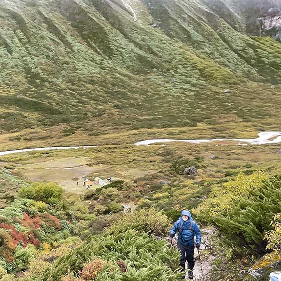 custom tibet trekking tour