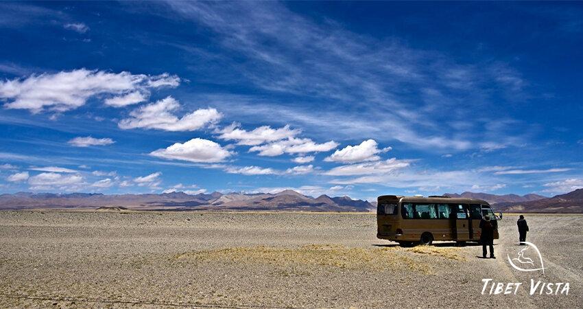 deserted stretch of G219.