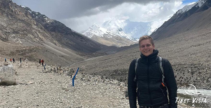 Crossing from Nepal into Tibet: My Journey of a Lifetime with Tibet Vista