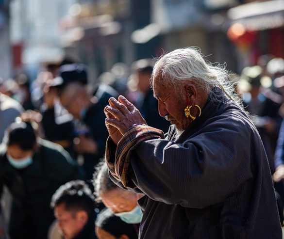 local worship Buddhist deities in lhasa during saga dawa festival
